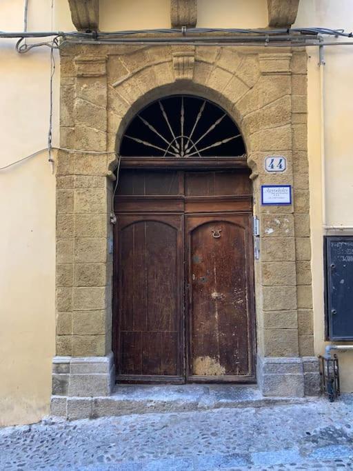 Casa Vacanza Al Duomo: 체팔루 외부 사진